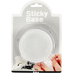 Sticky base askarteluun. Itsekovettuva, läpinäkyvä muotoilumassa, jota voidaan käyttää myös liimana huokoisille pinnoille.