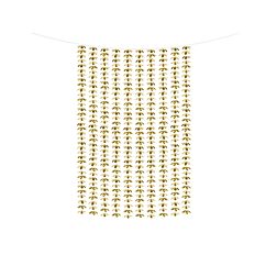  Kultainen taustaverho kukilla 1m x 2,1 m.