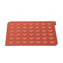 Silikomart:in kätevä alusta, jolla teet sydän-muotoisia macaronsia.