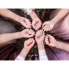 Ruusukultaiset väliaikaiset tuoinnit polttareihin.