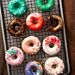 Wilton Doughnut Pan - Donitsipelti non-stick pinnoitteella, 6:lle donitsille.